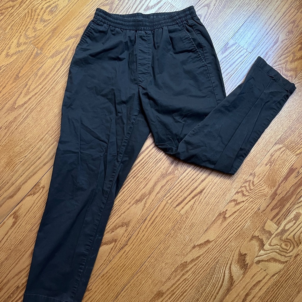 brown loose fitted cargo pants uniqlo